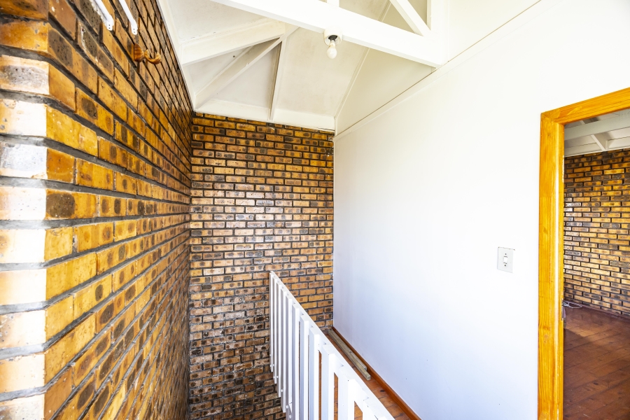6 Bedroom Property for Sale in Quigney Eastern Cape